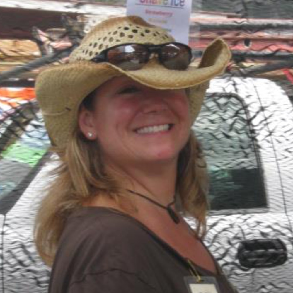 Meet your Posher, Laurie